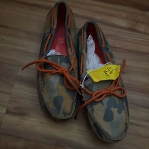 Boys Cole Han Shoes Sz 5 used